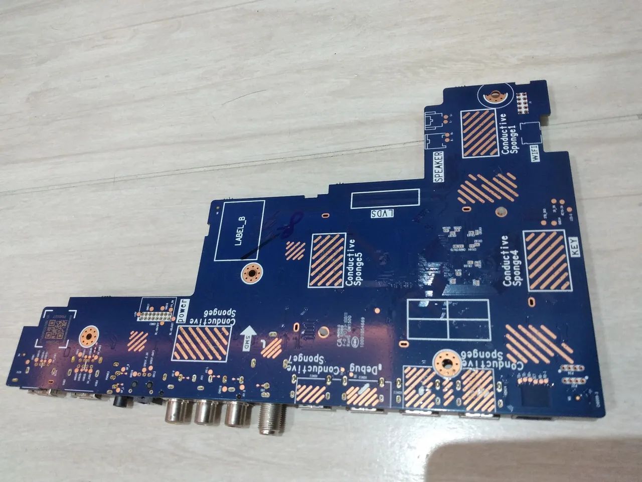 torrando: Placa mãe principal, PHILCO, modelo PTV50RCG70BL 4K LED - Foto 4