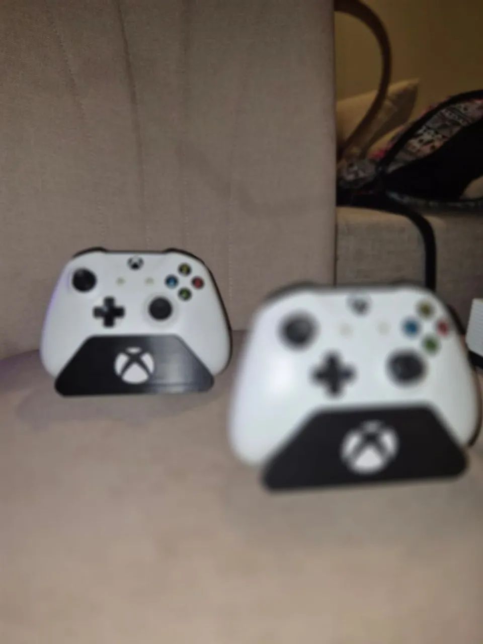 XBOX ONE - CONSERVADO + 2 CONTROLES - Foto 2