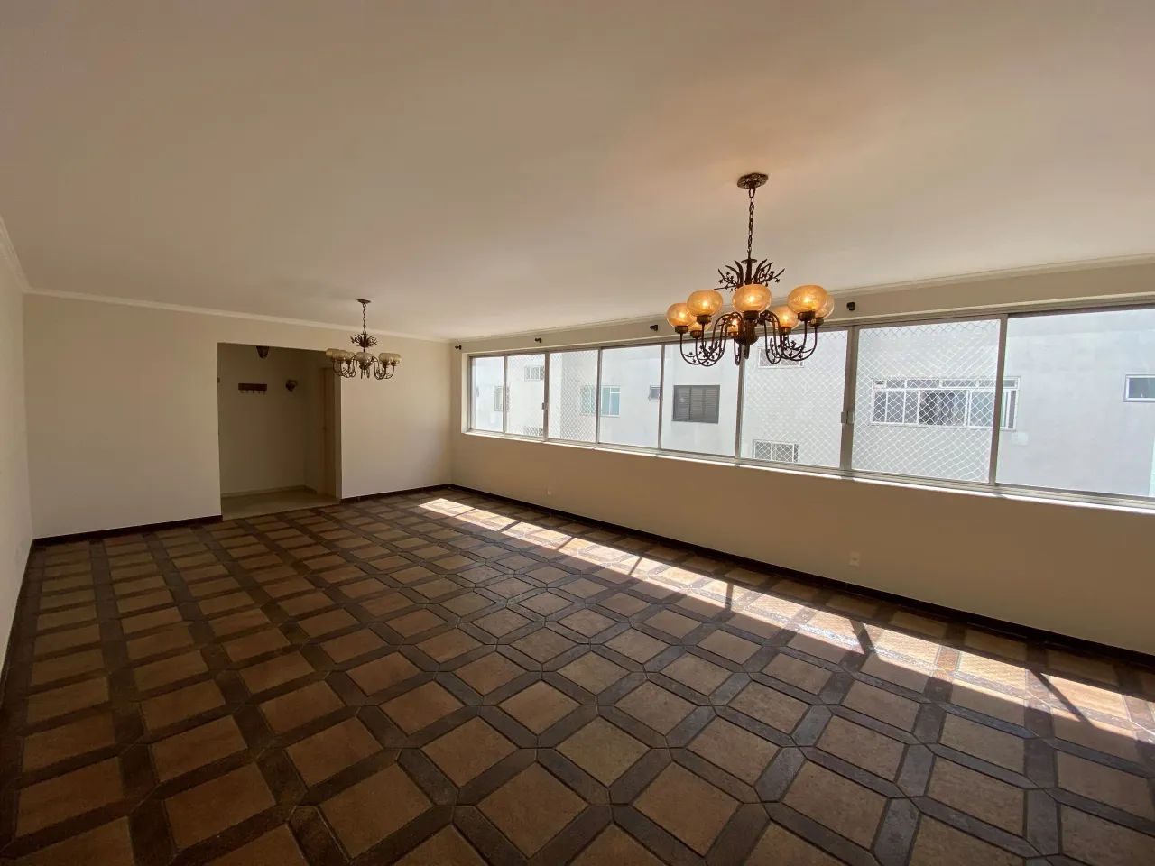 Apartamento um por andar - Metrô Paraiso - Foto 2