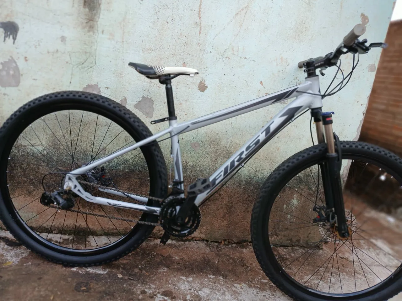 Bicicleta First Aro 29