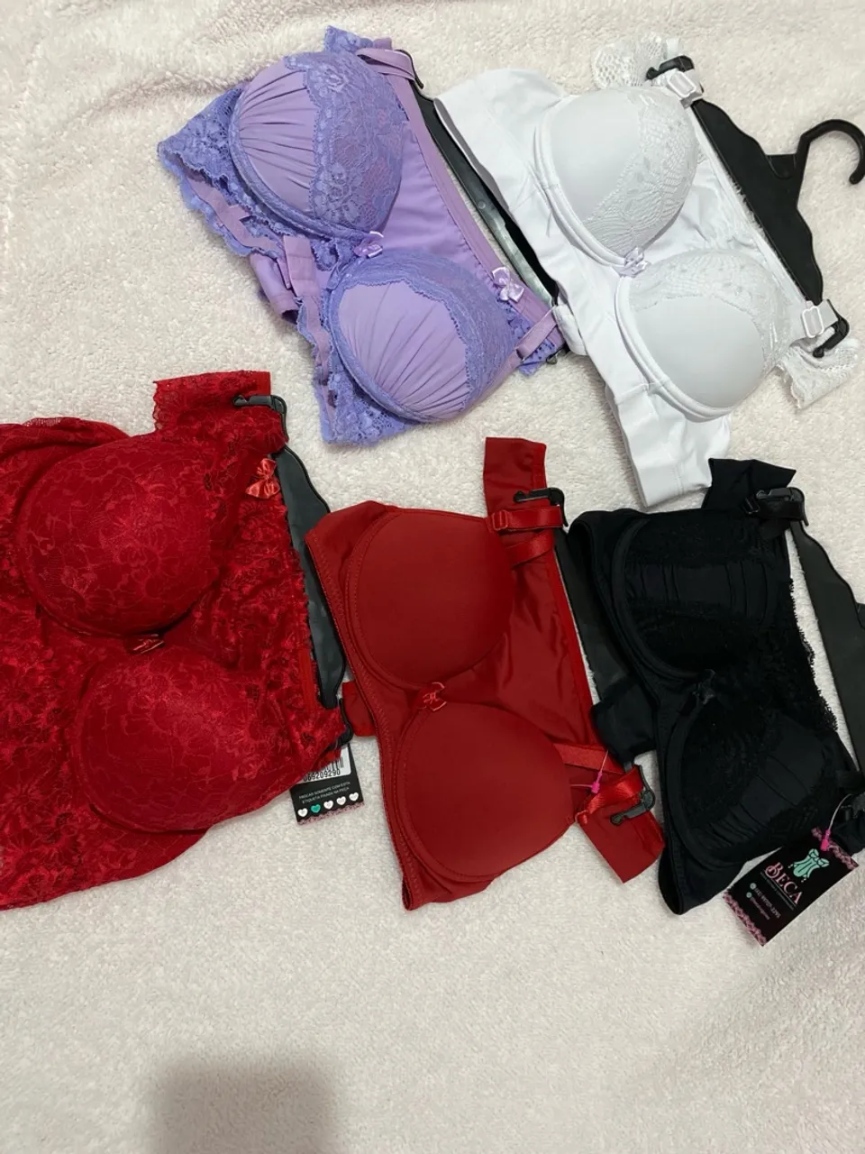 Conjunto de Sutiãs Delicados e Confortáveis