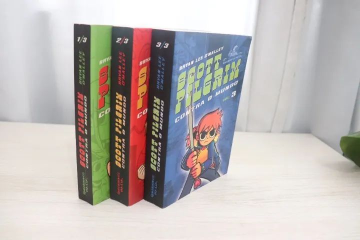 Scott Pilgrim Contra o Mundo | HQ Completa | 3 Volumes - Livros e