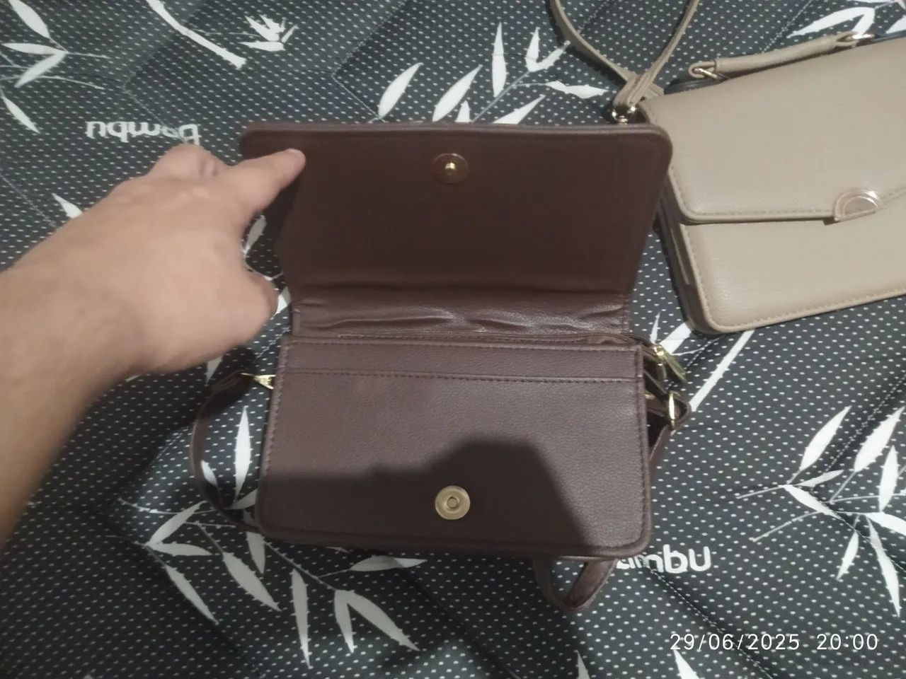 Bolsas Femininas Elegantes e Versáteis - Foto 2