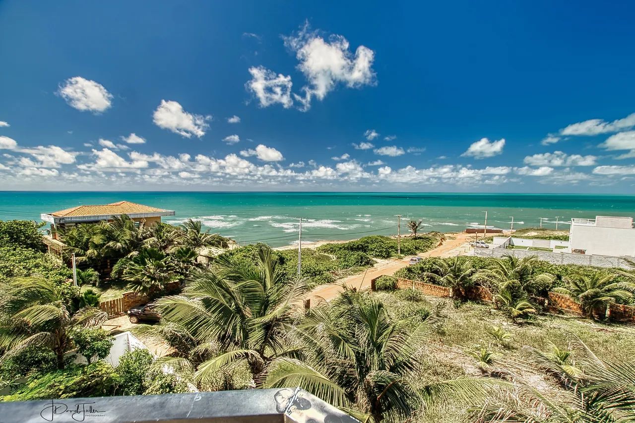 Casa espaçosa com vista para o mar