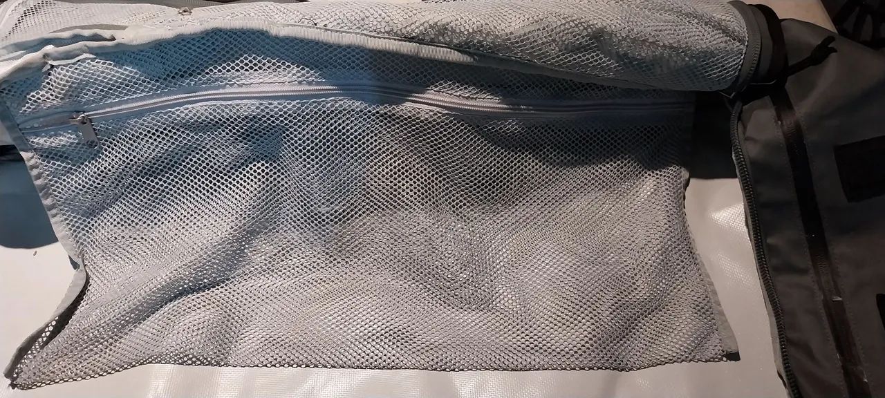 Mochila Thule 130 L  - Preta - Foto 2