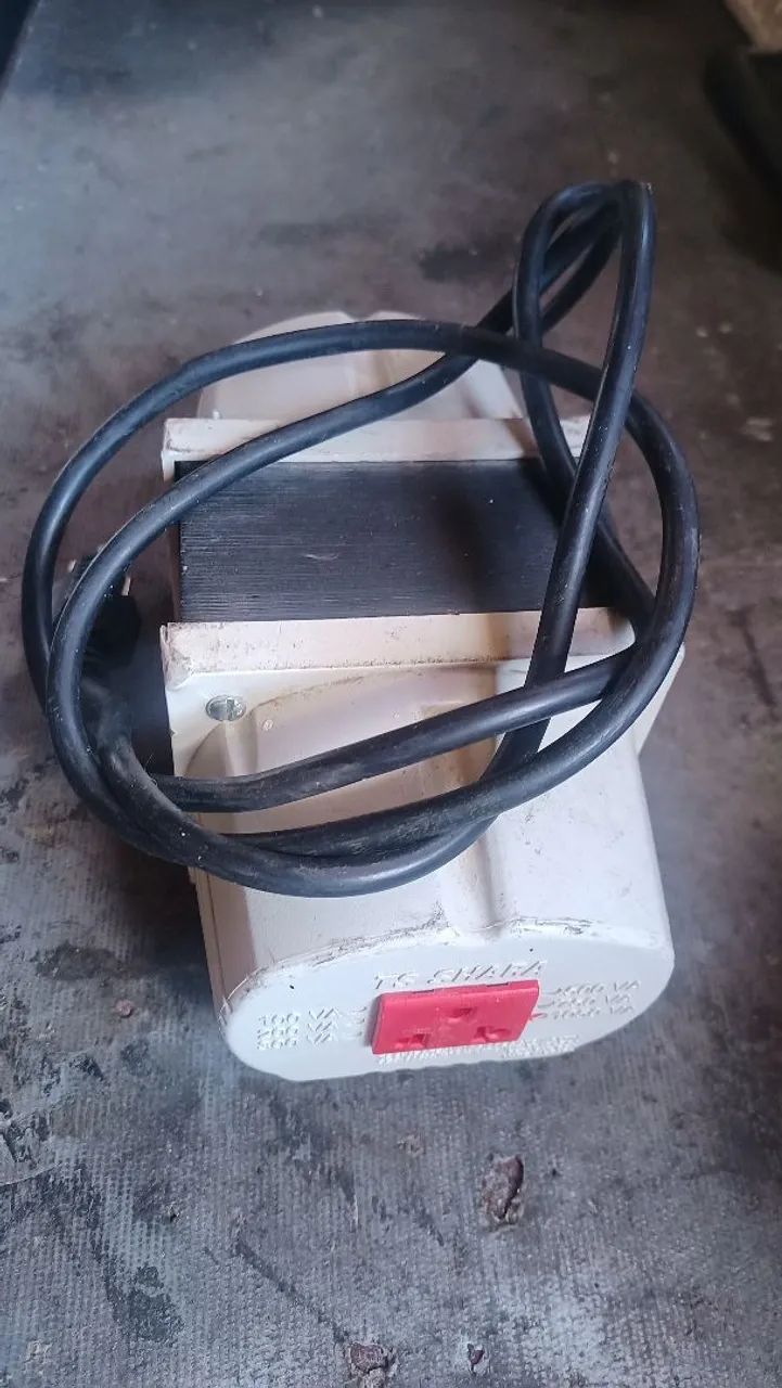 Transformador 220V para 110V