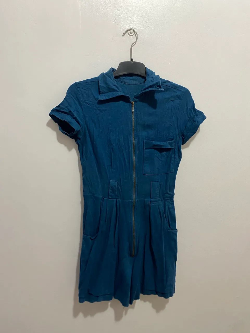 Macacão azul escuro- Tamanho P 