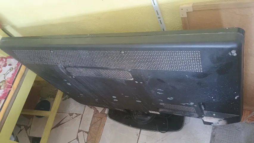 TV Philips LCD 40PFL4606 40? - Tela Ressecada - Foto 6