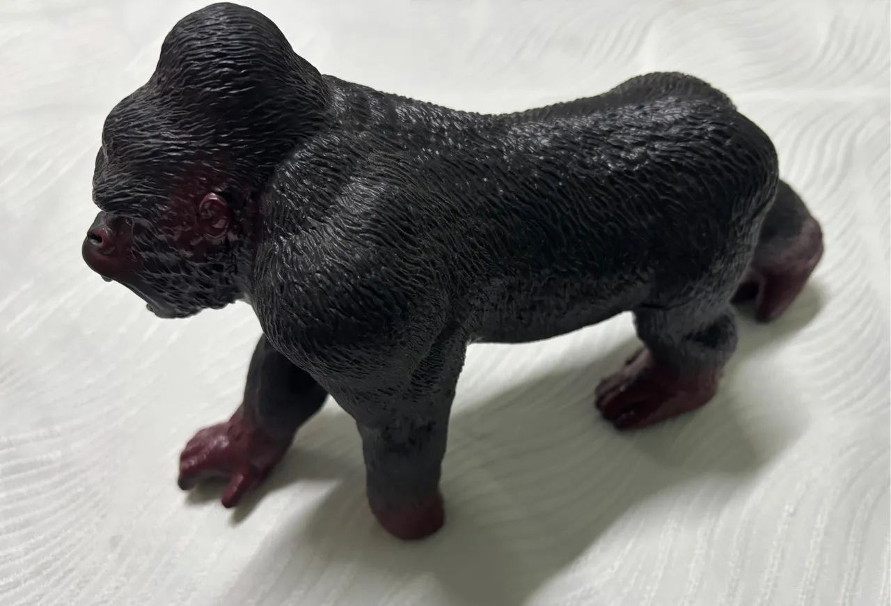 NOVO - Gorila de brinquedo colecionável - Foto 3