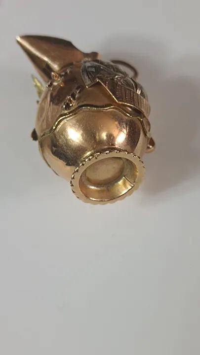Pingente de ouro rosado modelo ânfora peça vintage  - Foto 5