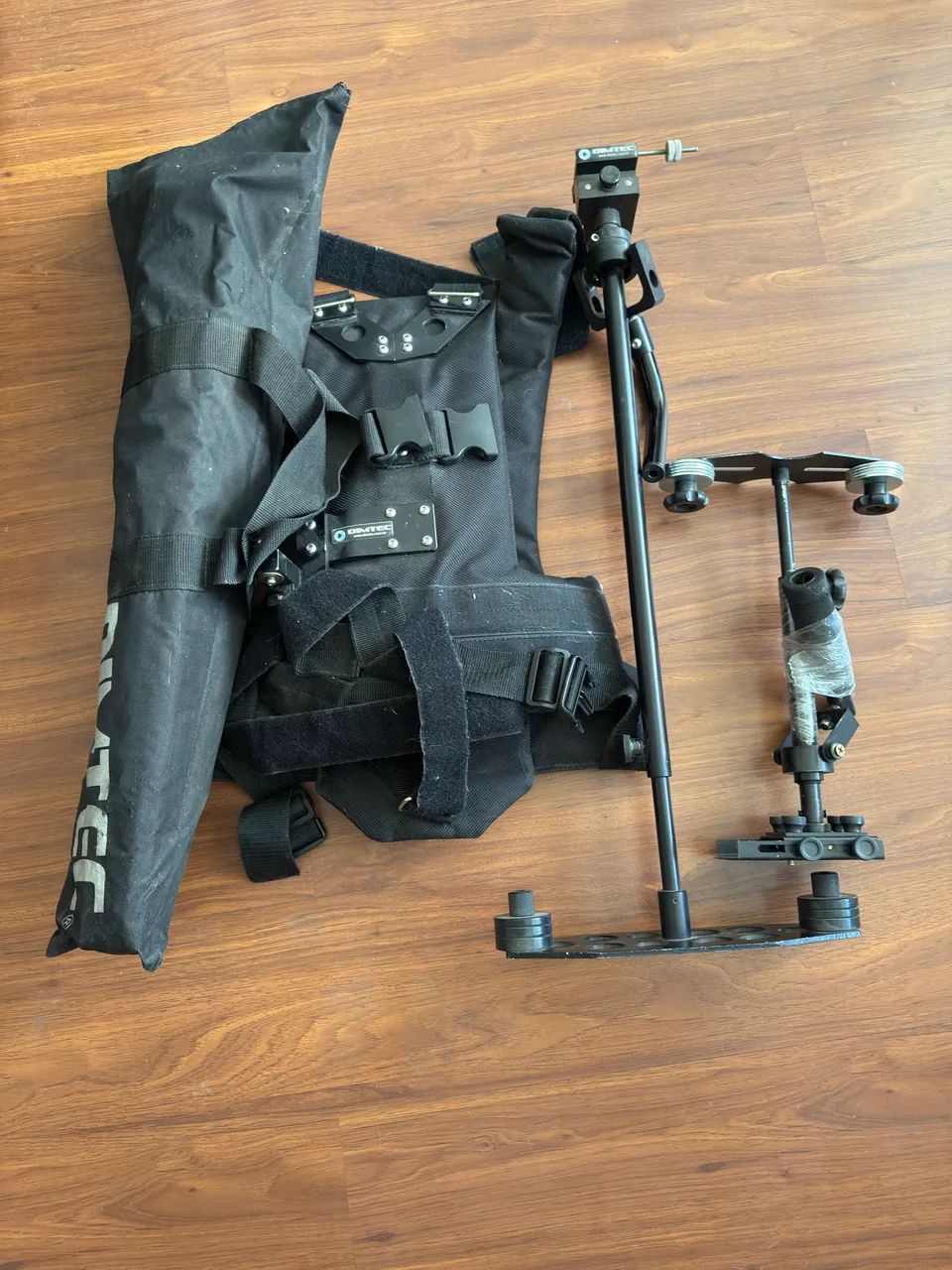 Estabilizado com colete e gimbal completo Dimtec - Foto 6