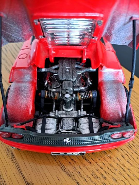 Ferrari F 50 Maisto escala 1:18 - Foto 4