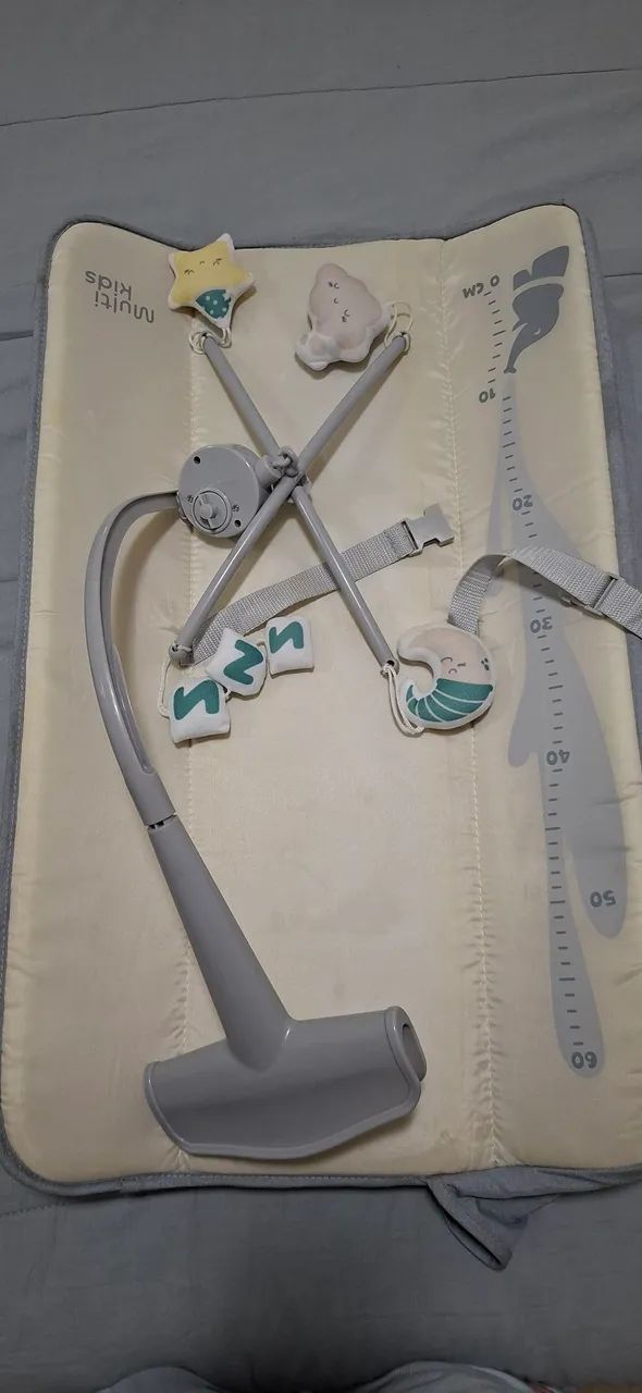 Berço Portátil Com Trocador e Móbile - Foto 2