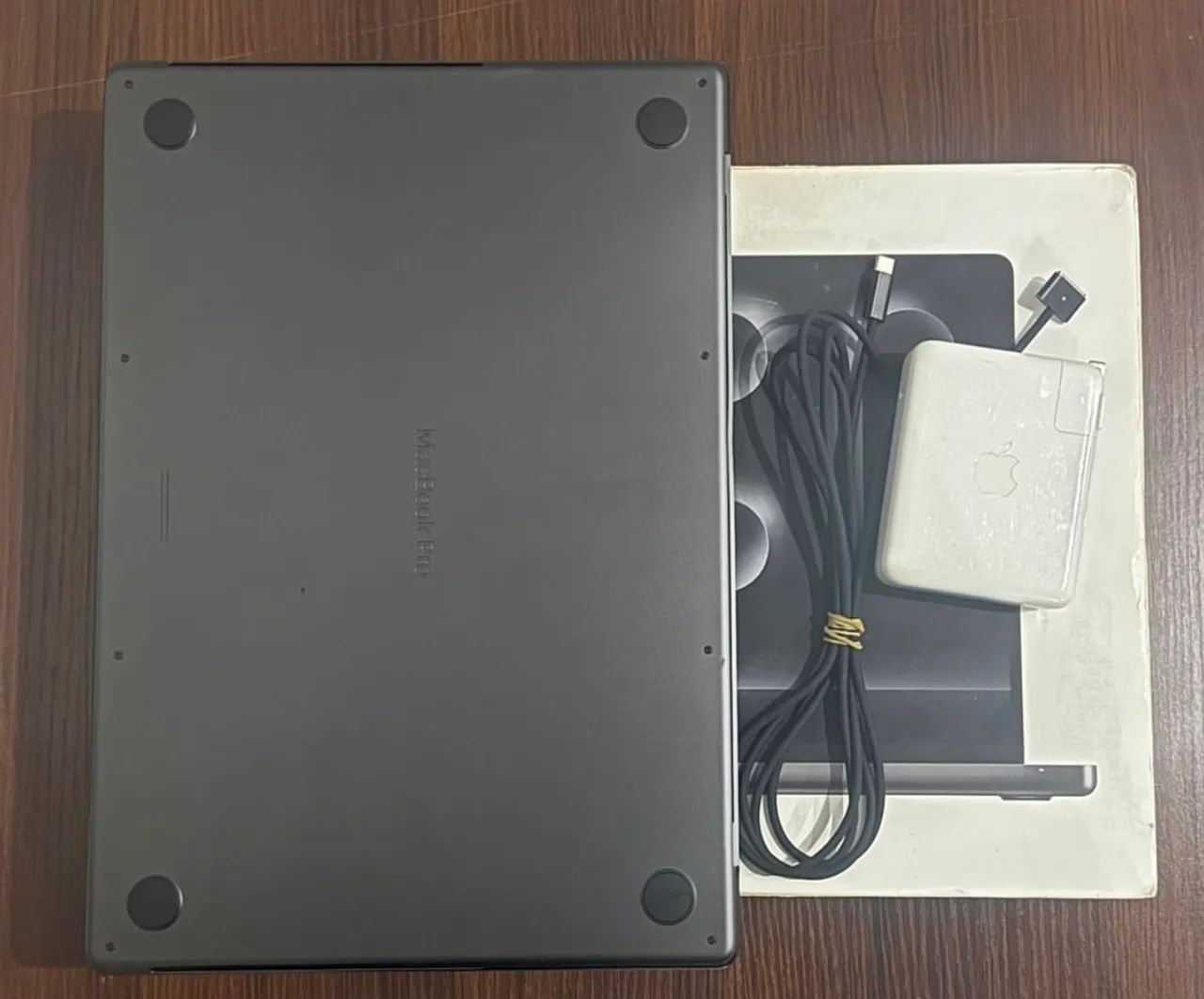 MacBook Pro M3 Pro 16Polegadas 36GB -512GB SSD 