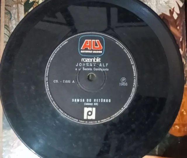 Disco de 1968 do "Johnny Alf e o Sexteto Contraponto" - É vintage - Foto 2