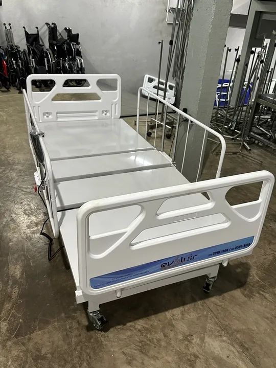 Cama Hospitalar motorizada 5 movimentos