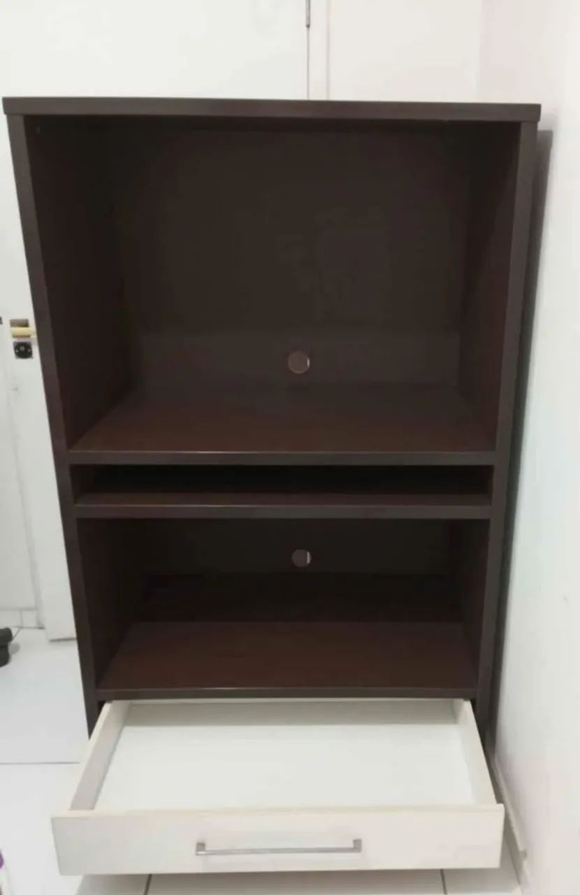 Rack de TV com gaveta e prateleiras - Foto 3