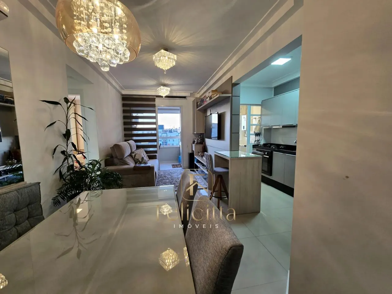 APARTAMENTO 2 DORMITÓRIOS (1 SUÍTE)  CONDOMÍNIO COMPLETO  ABRAÃO | FLORIANÓPOLIS