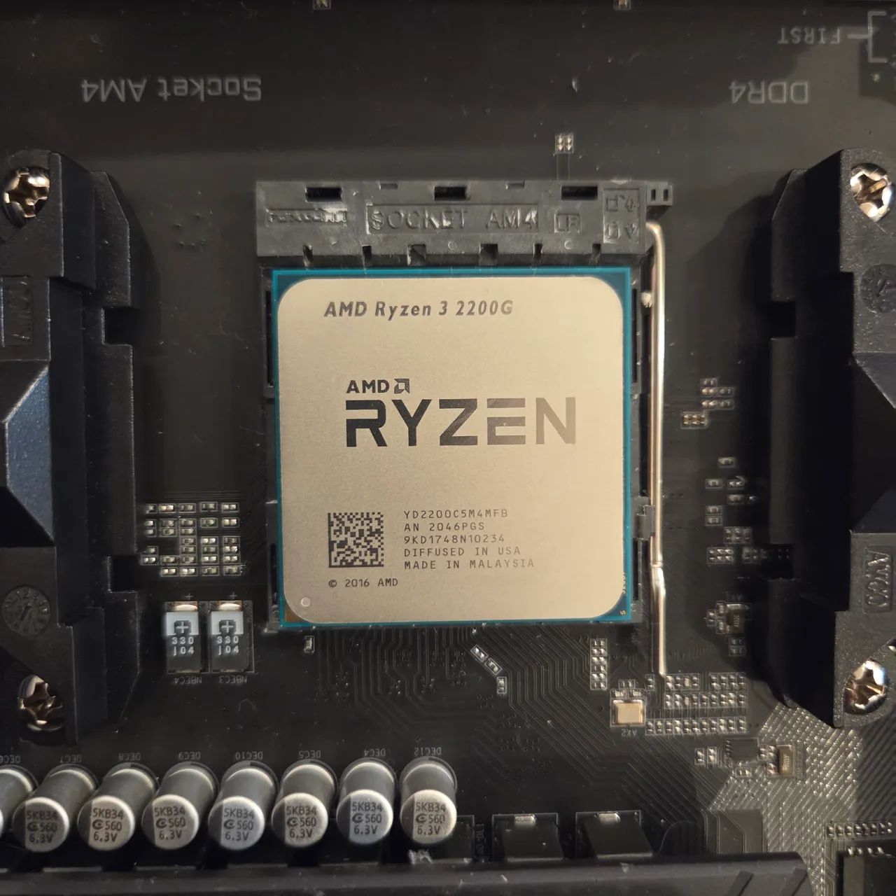 Processador AMD Ryzen 3 2200G com Gráficos integrado  - Foto 2