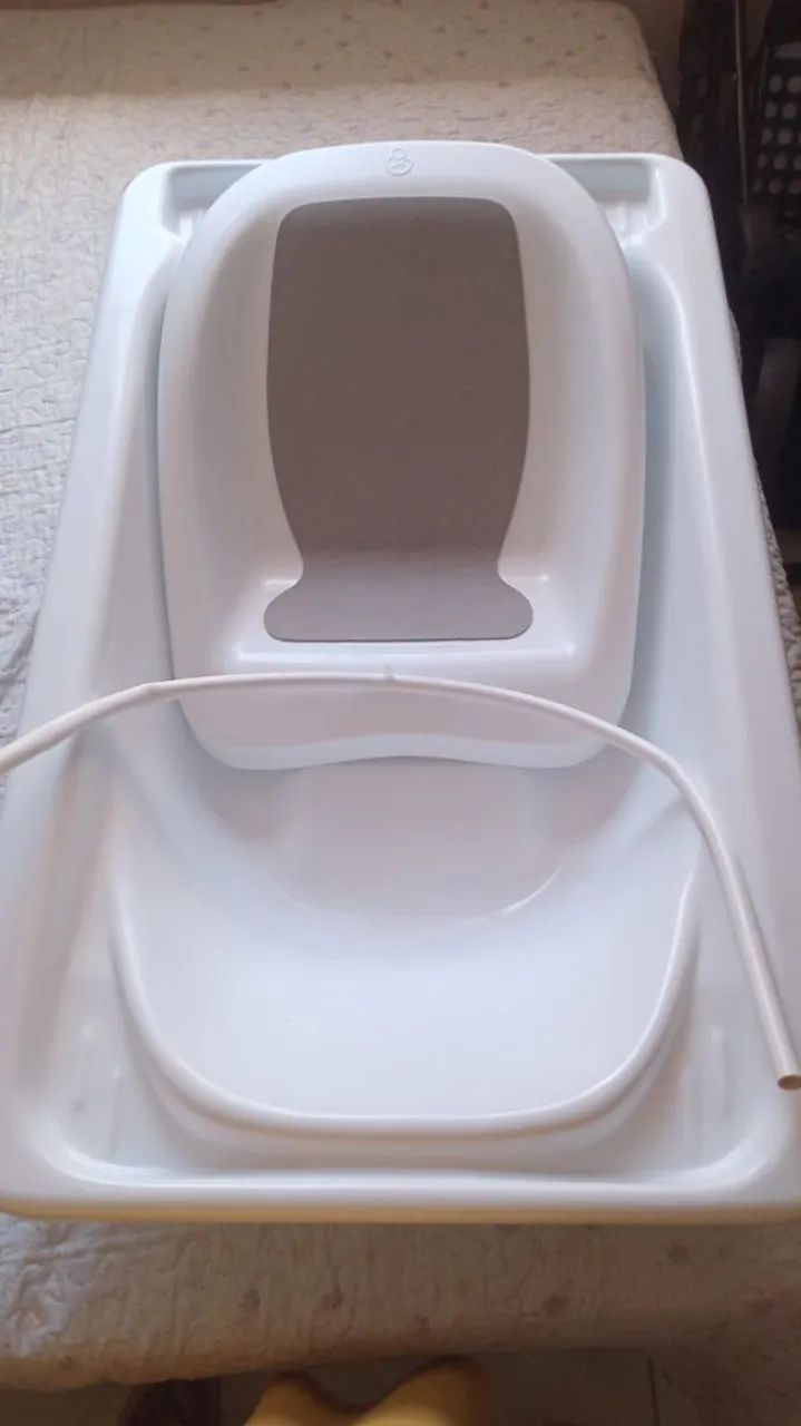 Banheira para bebê com assento ergonômico