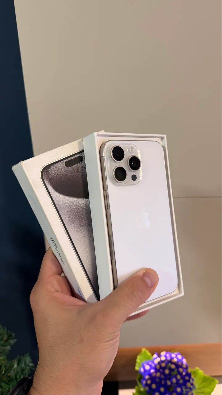 iPhone 15 Pro Max 256GB White Titanium, Seminovo muito bem