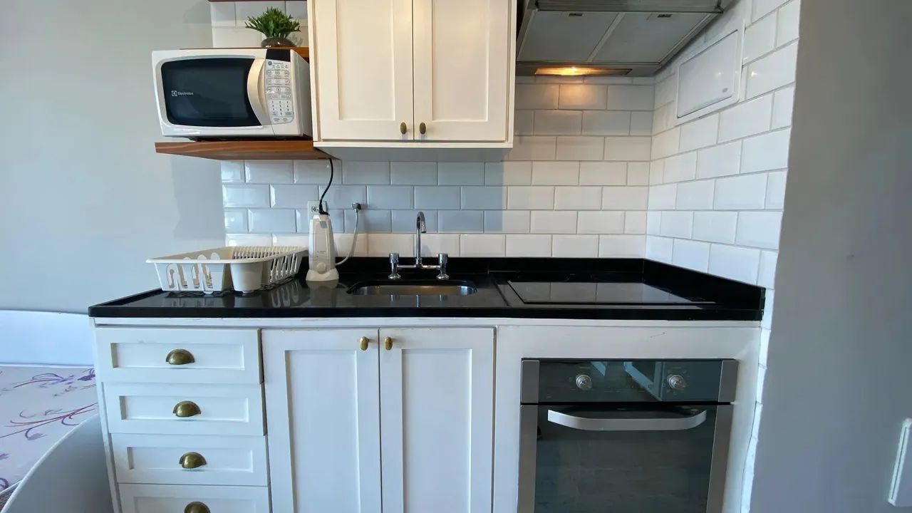 Imóvel para aluguel possui 34 metros quadrados com 1 quarto em Vila Madalena - São Paulo - - Foto 2