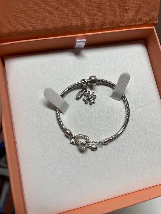 Pulseira Prata 925 com Pingente Coração e Trevo - Foto 3