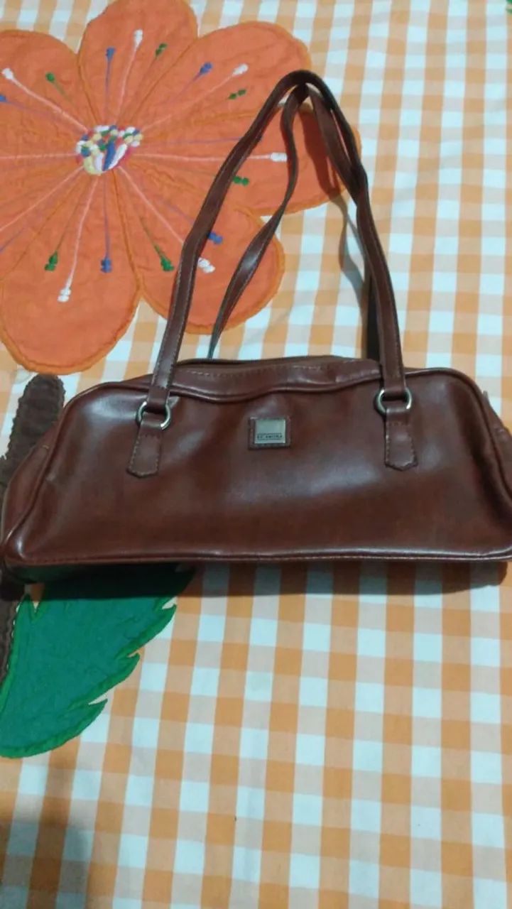 3 BOLSAS DE COURO. Ler descrição... - Foto 3