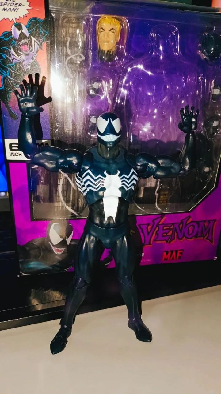 Action Figure Venom - Mafex 088 - Foto 3