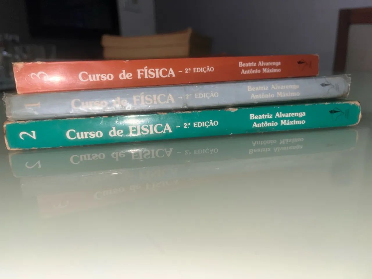 Curso de Física - Beatriz Alvarenga - Volumes 1, 2 e 3 - Foto 2