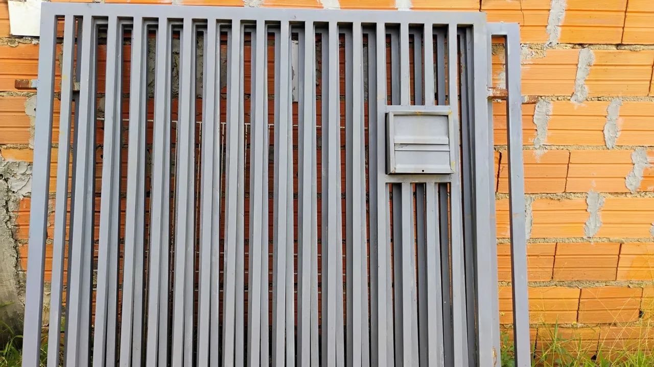 Vendo grade, 3 peças de 1,5 de altura por 1,5 de largura, $1.000 Hortolândia não entrego 