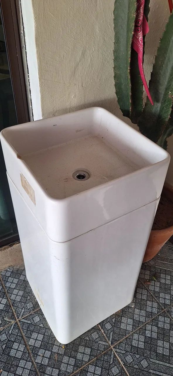 Pia deca de piso branca 64684677693058120