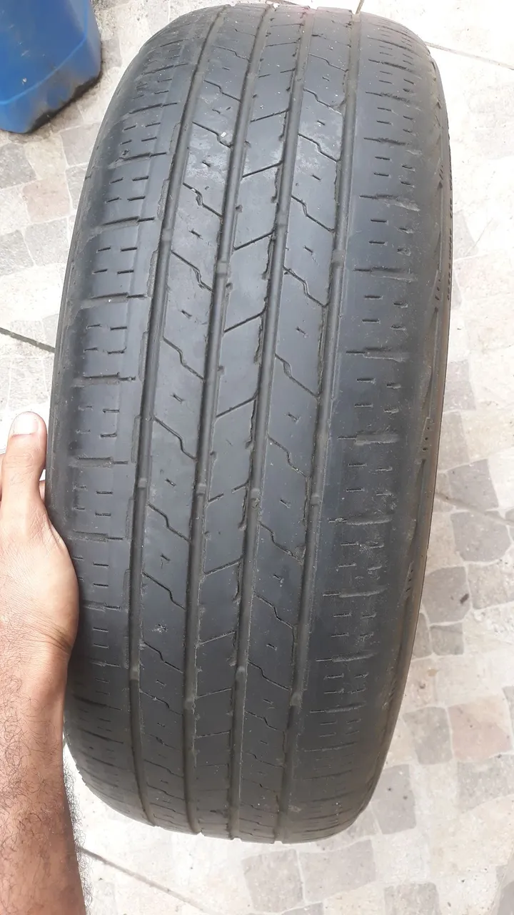 Pneu aro 16/215/65 firestone