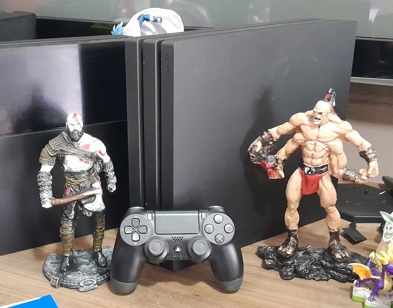 Playstation 4 Pro Excelente 