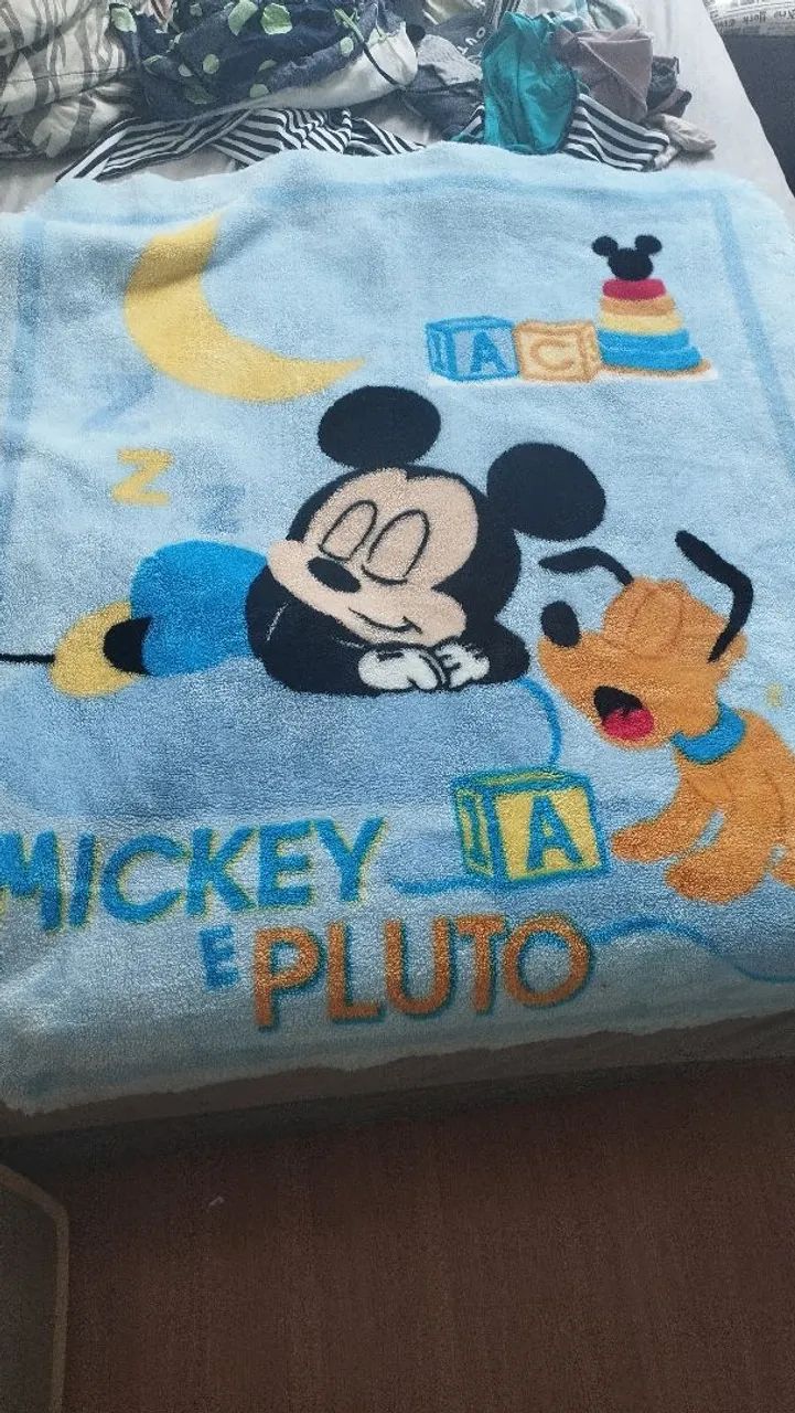 Cobertor Mickey e Pluto para Bebê