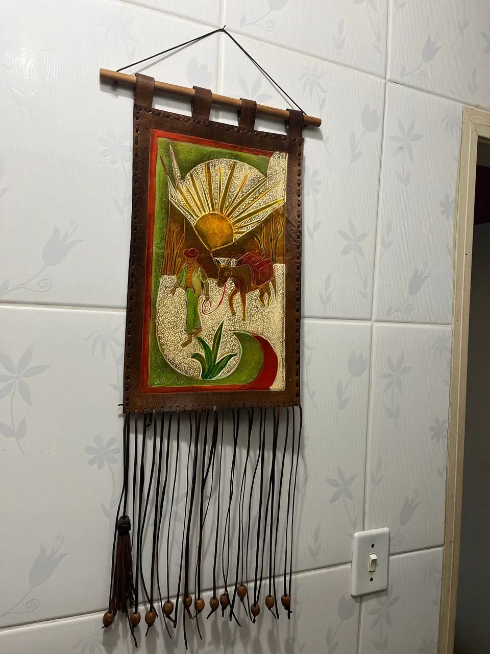 painel decorativo feito de couro, flâmula  - Foto 2