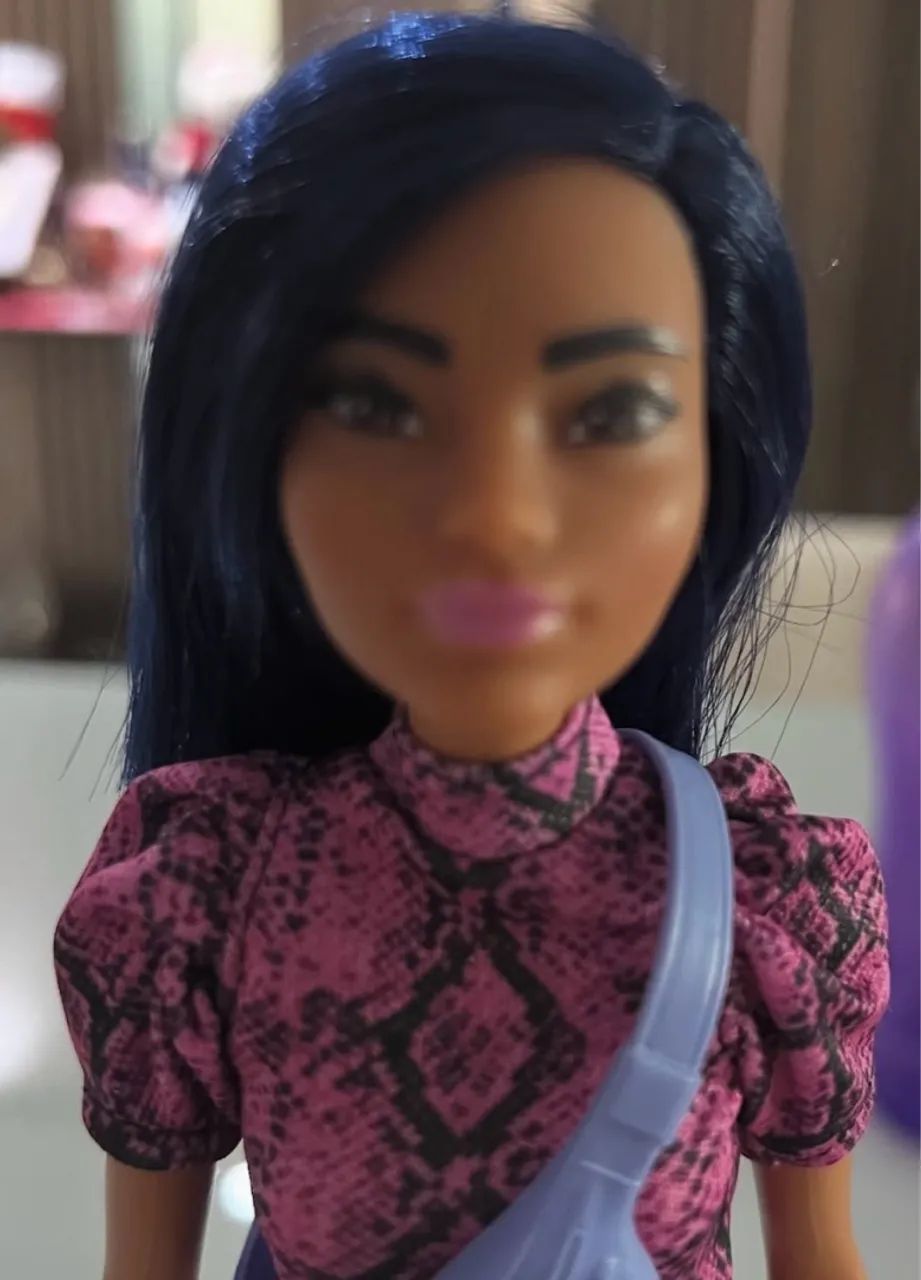 Boneca Barbie Fashionista com acessórios - Foto 3