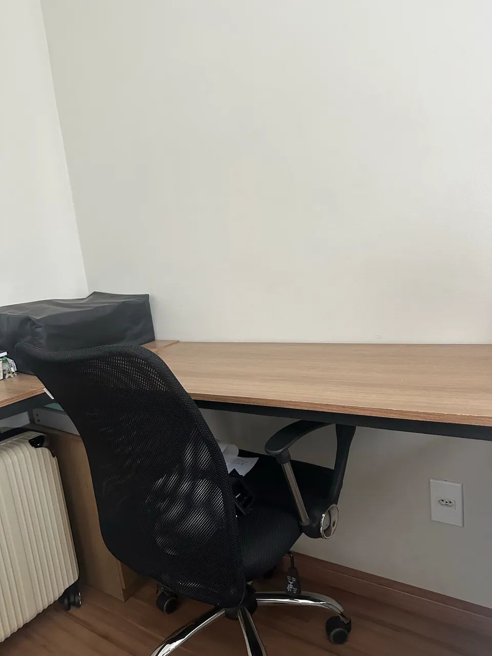 Escrivaninha + Cadeira de escritório + Gaveteiro  - Foto 2