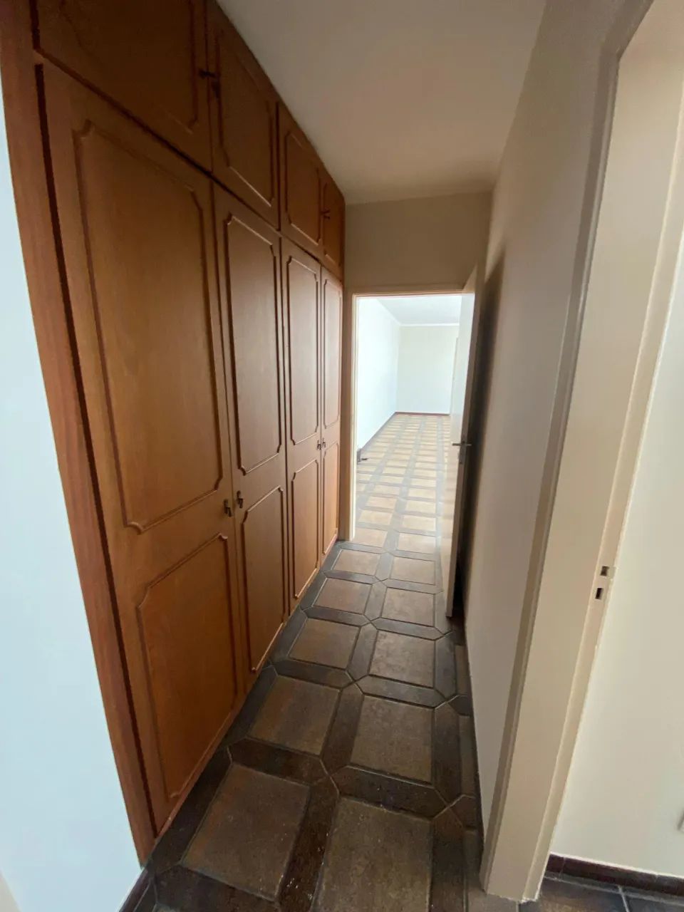 Apartamento um por andar - Metrô Paraiso - Foto 4