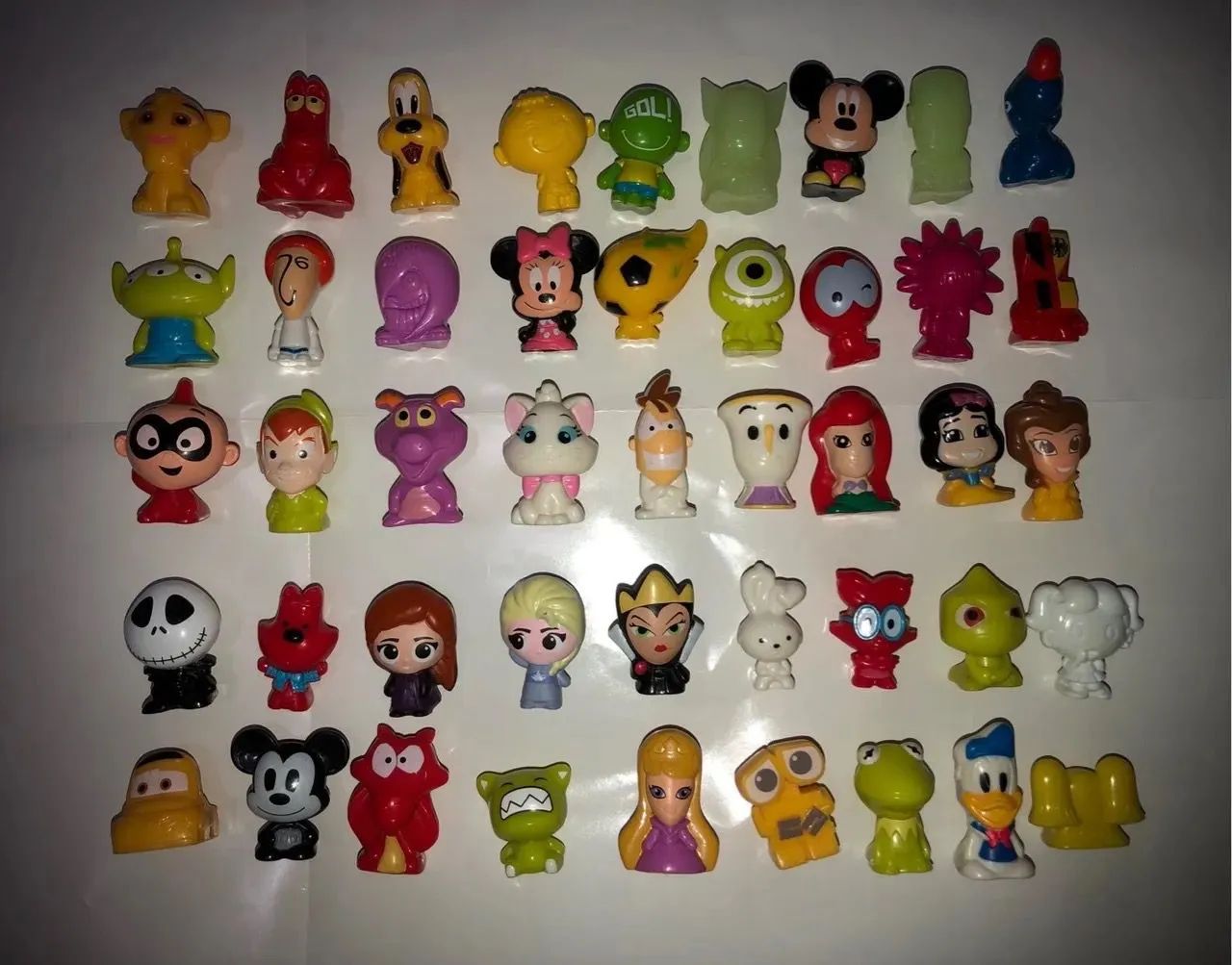 Lote 45 Gogos Crazy Bones coleções diversas 