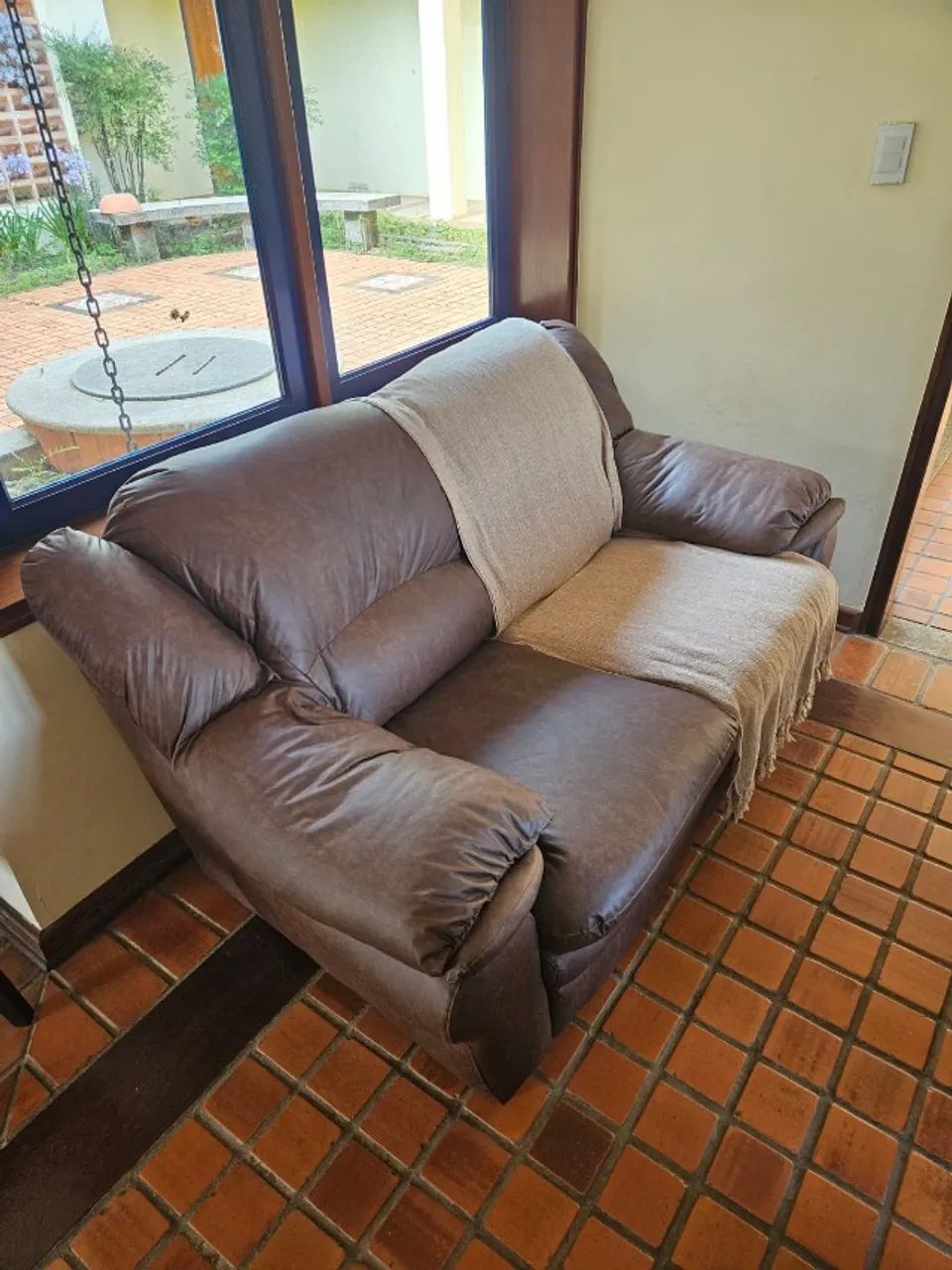 Conjunto de Sofá Estofado Bolero 2 e 3 Lugares - Courino Nozes - Foto 3