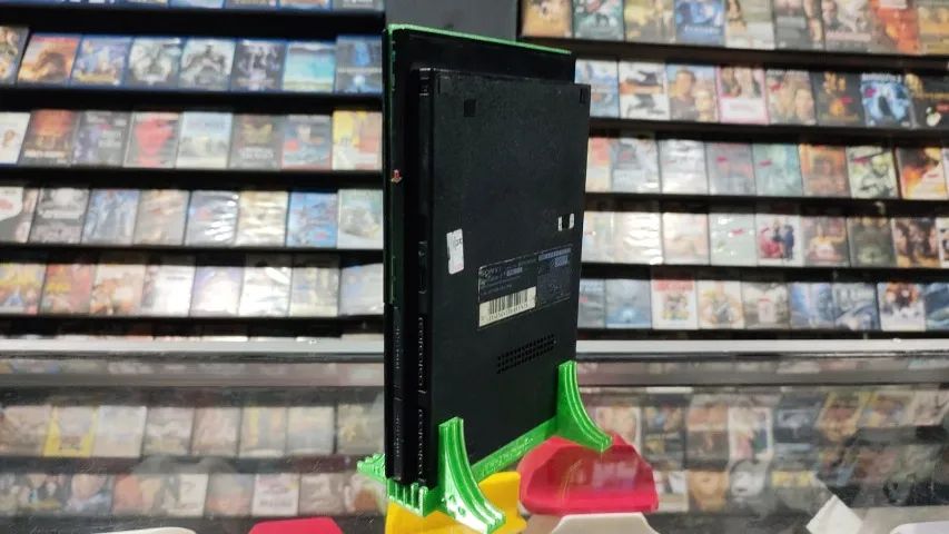 PS2 L8 HD250GB CHEIO DE JOGOS DE PS2 E RETROS + 2 CONTROLES E CABOS - Foto 5