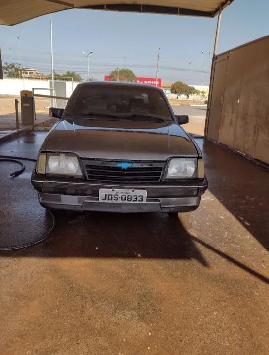 Vende-se Monza 1990 1.8 - Motor Feito em Dezembro 2024