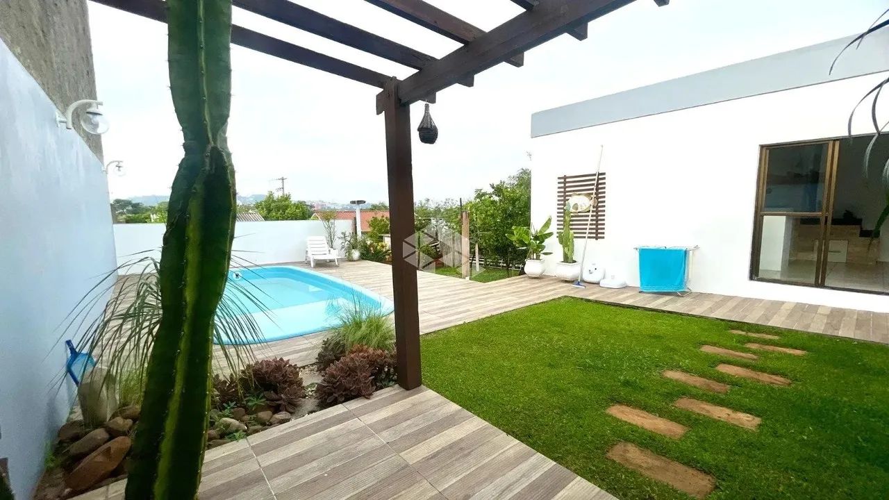 Casa 02 dormitórios com piscina no bairro Arroio Grande em Santa Cruz do Sul! - Foto 2