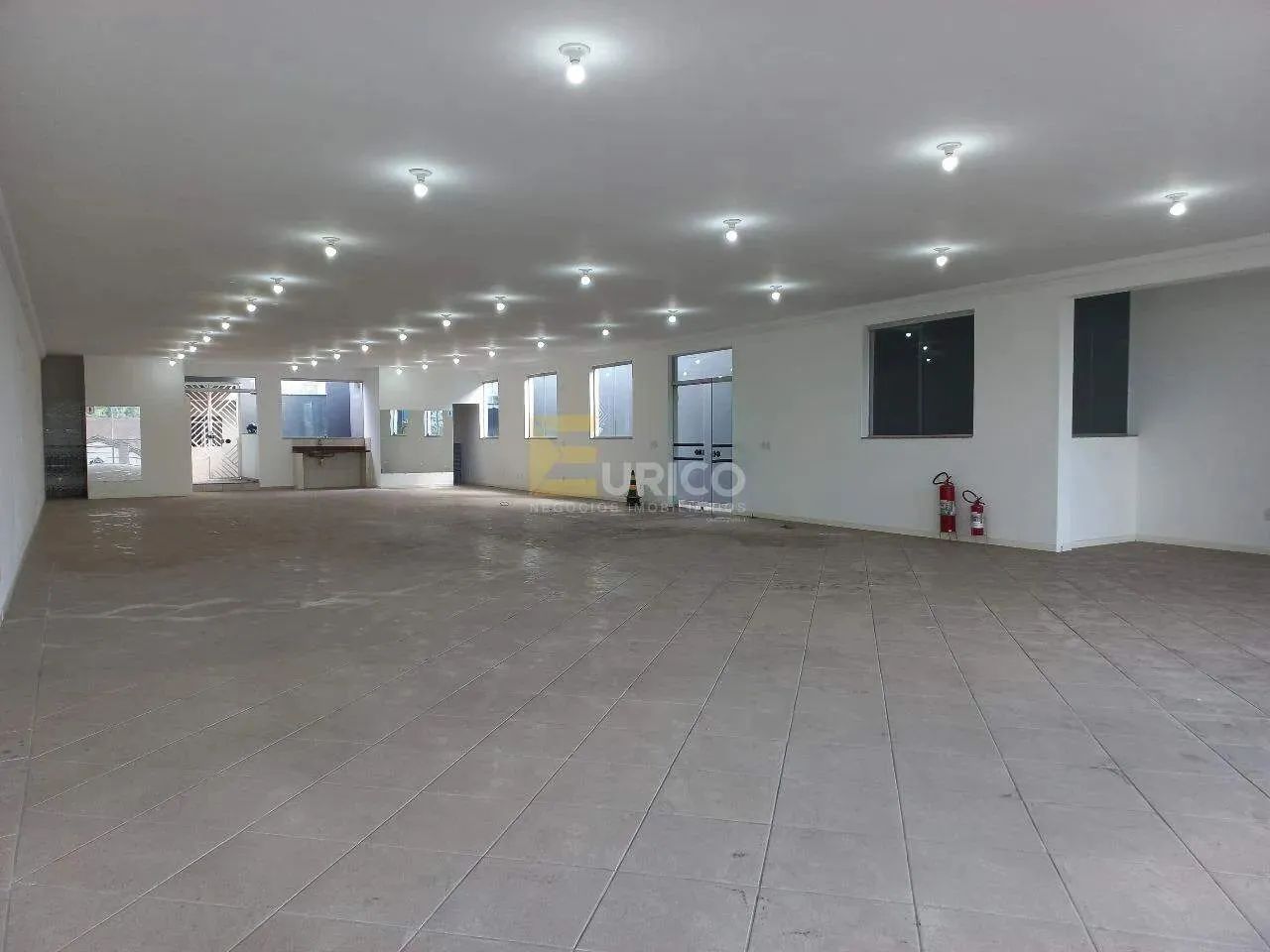 Salão para aluguel no Centro em VÁRZEA PAULISTA/SP