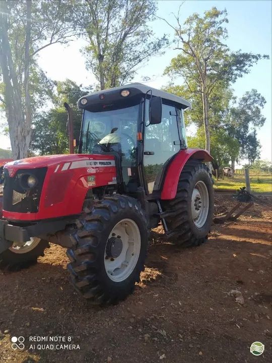 Trator Massey Ferguson 4275 2015