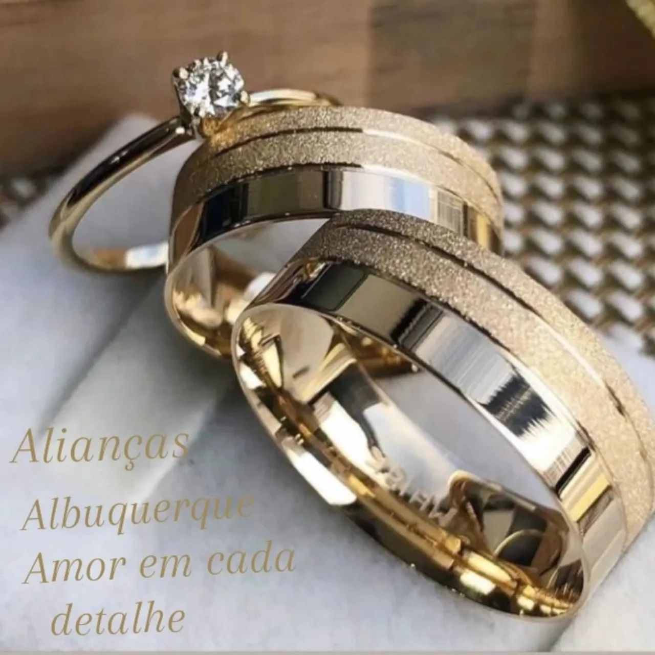 Alianças de Noivado Casamento em Ouro 24k 