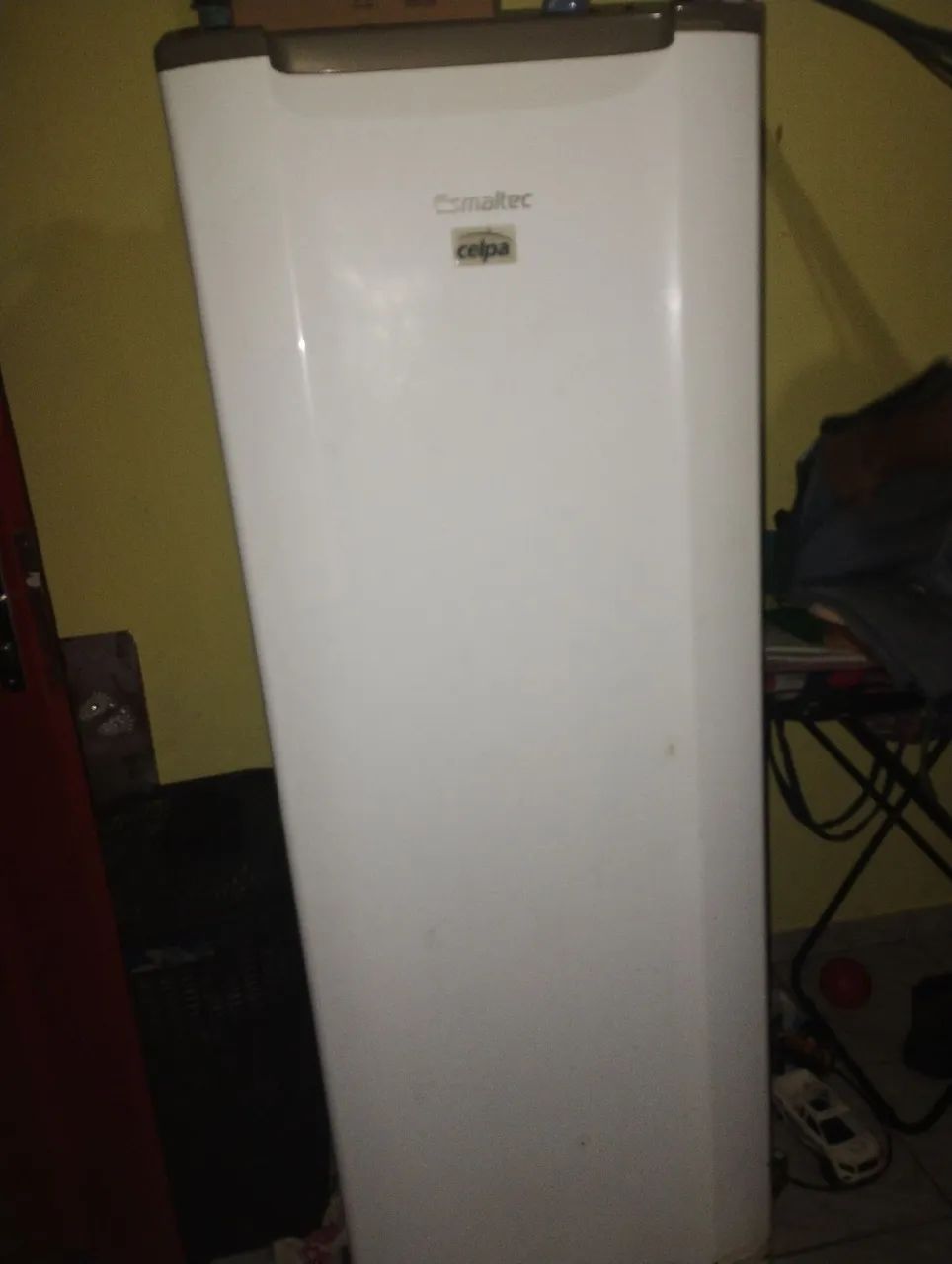 Geladeira Esmaltec Celpa