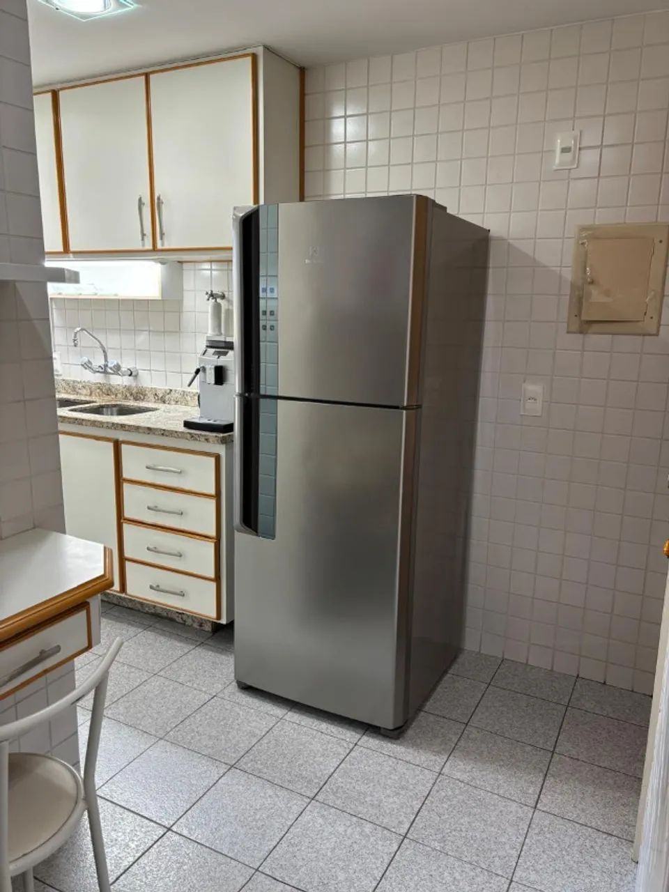 Excelente apartamento 3 qtos, sendo 1 suíte, dependência e duas vagas de garagem. - Foto 2