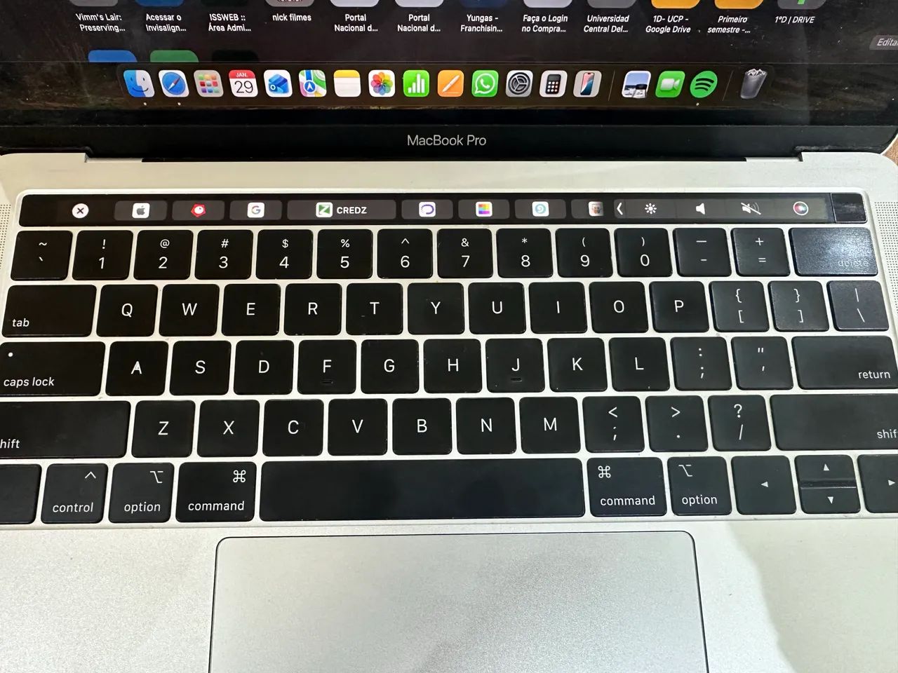 MacBook Pro Touch Bar 2019 - Foto 3